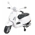 Automobilový skútr Vespa ROMA White