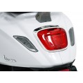 Automobilový skútr Vespa ROMA White