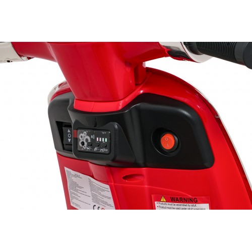 Automobilový skútr Vespa ROMA Red