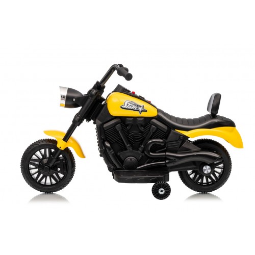 Motor vozidla STAR žlutá