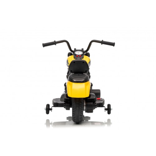 Motor vozidla STAR žlutá