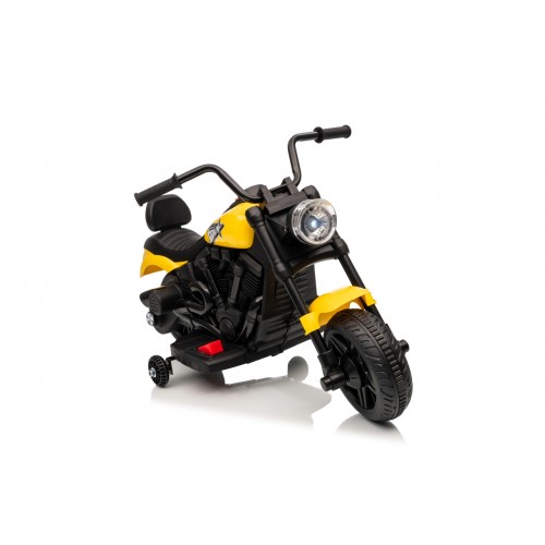 Motor vozidla STAR žlutá