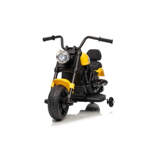 Motor vozidla STAR žlutá