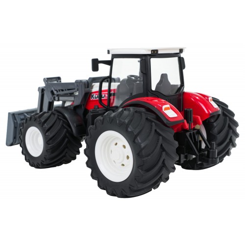 Dálkově ovládaný traktor s buldozerem