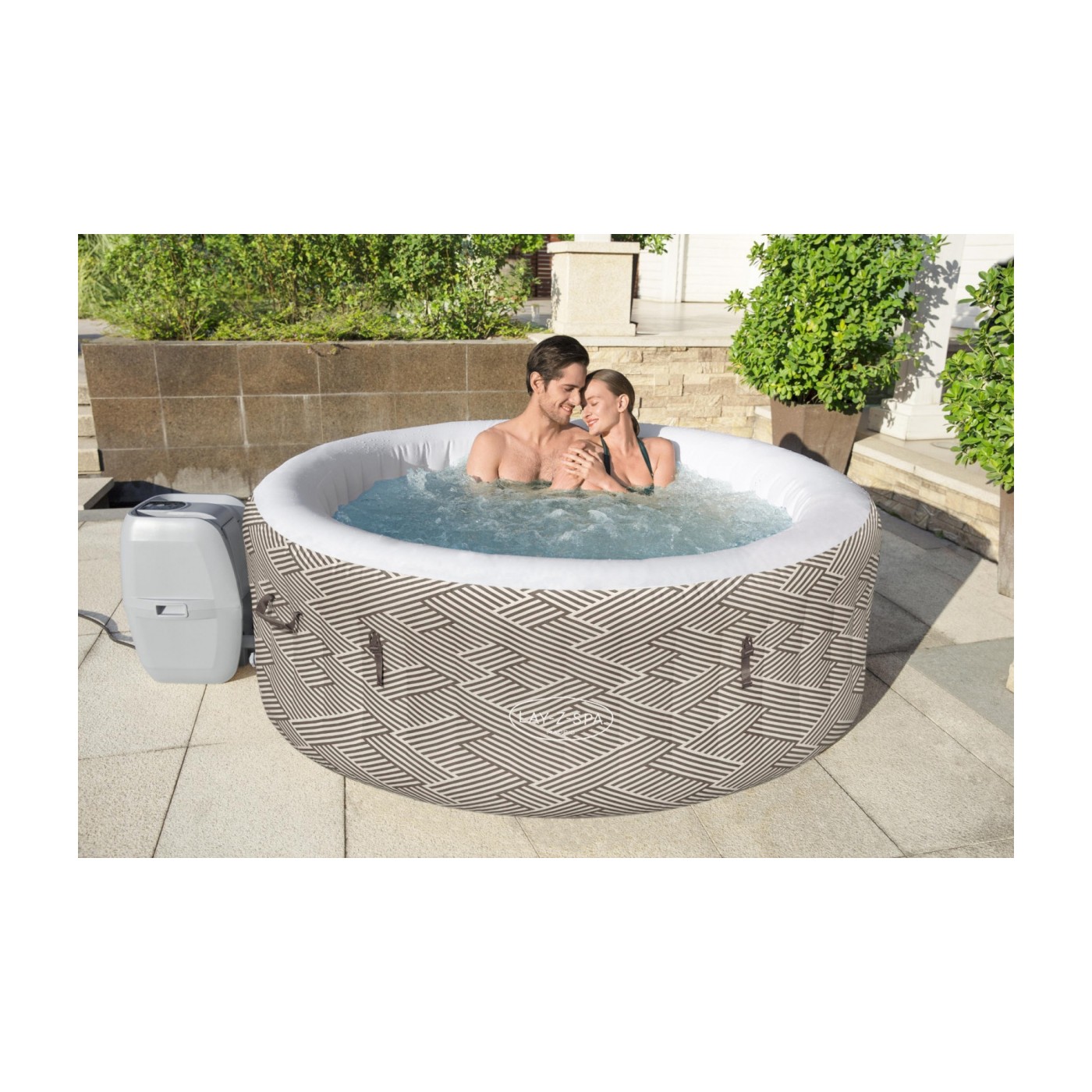 Madrid Lay-Z-Spa Jacuzzi pro zahradu BESTWAY 4-lůžkový + čerpadlo s filtrem + kryt