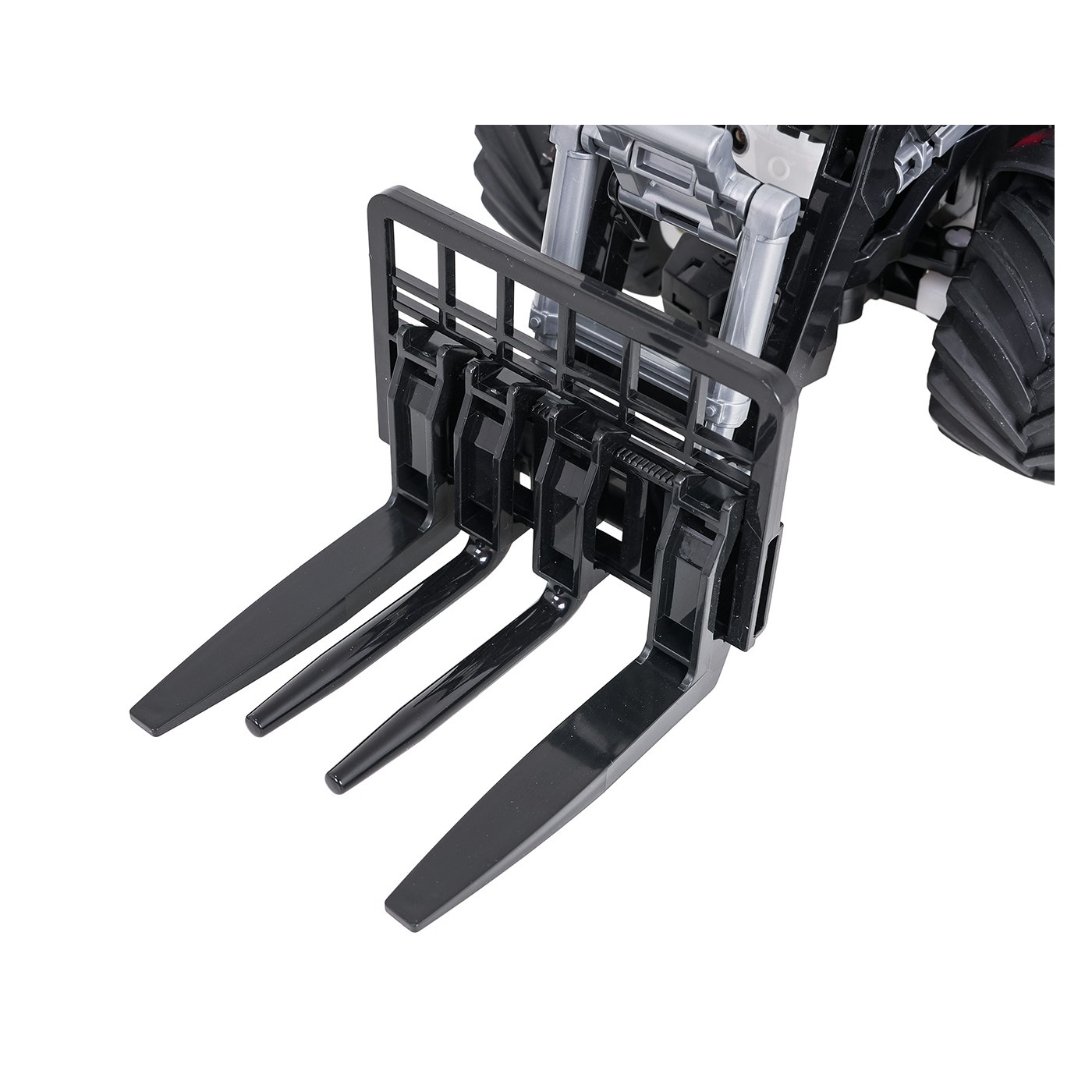 R/C červený traktor s turem