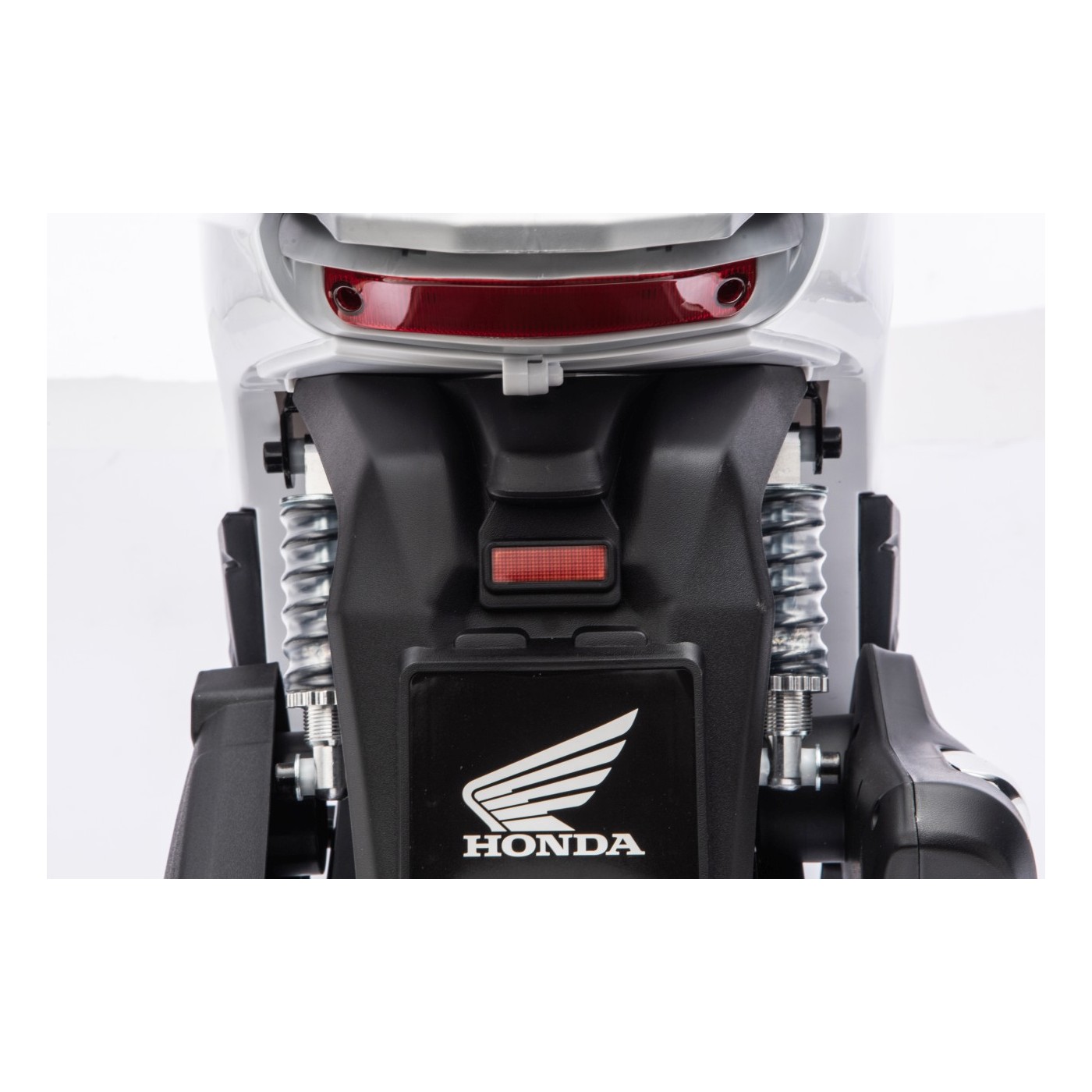 Skútr HONDA SH125I bílý