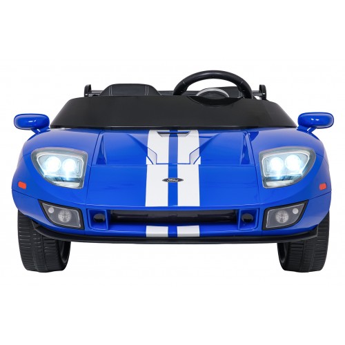 Ford GT modré vozidlo