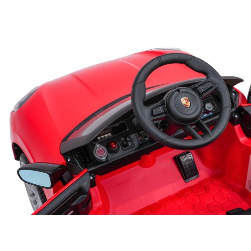 Vůz Porsche Cayenne Red