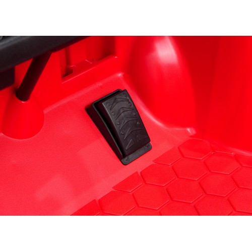 Vůz Porsche Cayenne Red