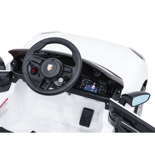 Vozidlo Porsche Cayenne White