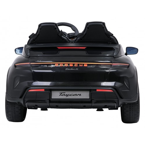Vozidlo Porsche Taycan Turbo S Black