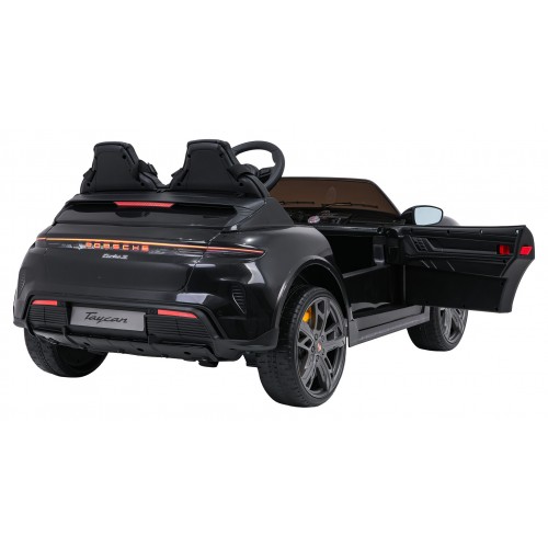 Vozidlo Porsche Taycan Turbo S Black