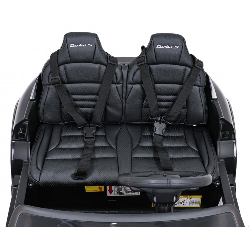 Vozidlo Porsche Taycan Turbo S Black