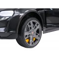 Vozidlo Porsche Taycan Turbo S Black