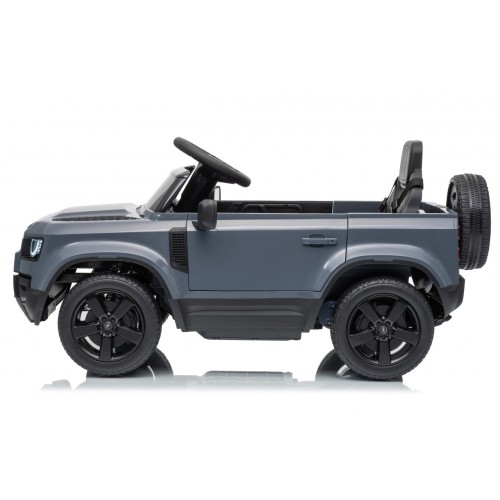 Land Rover Defender šedý vůz