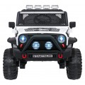 Jeep BEAST 4x4 bílé vozidlo