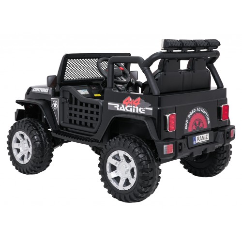 Jeep BEAST 4x4 Černé vozidlo