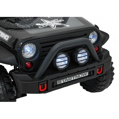 Jeep BEAST 4x4 Černé vozidlo