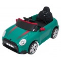 Zelené vozidlo Mini Cooper