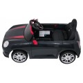 Černé vozidlo Mini Cooper