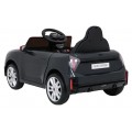Černé vozidlo Mini Cooper
