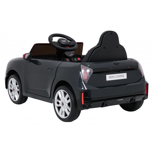 Černé vozidlo Mini Cooper