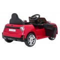 Červené vozidlo Mini Cooper