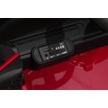 Červené vozidlo Mini Cooper