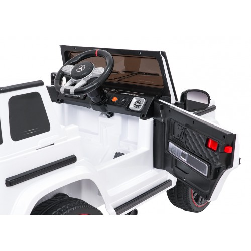 Vozidlo Mercedes G63 AMG LIFT bílá