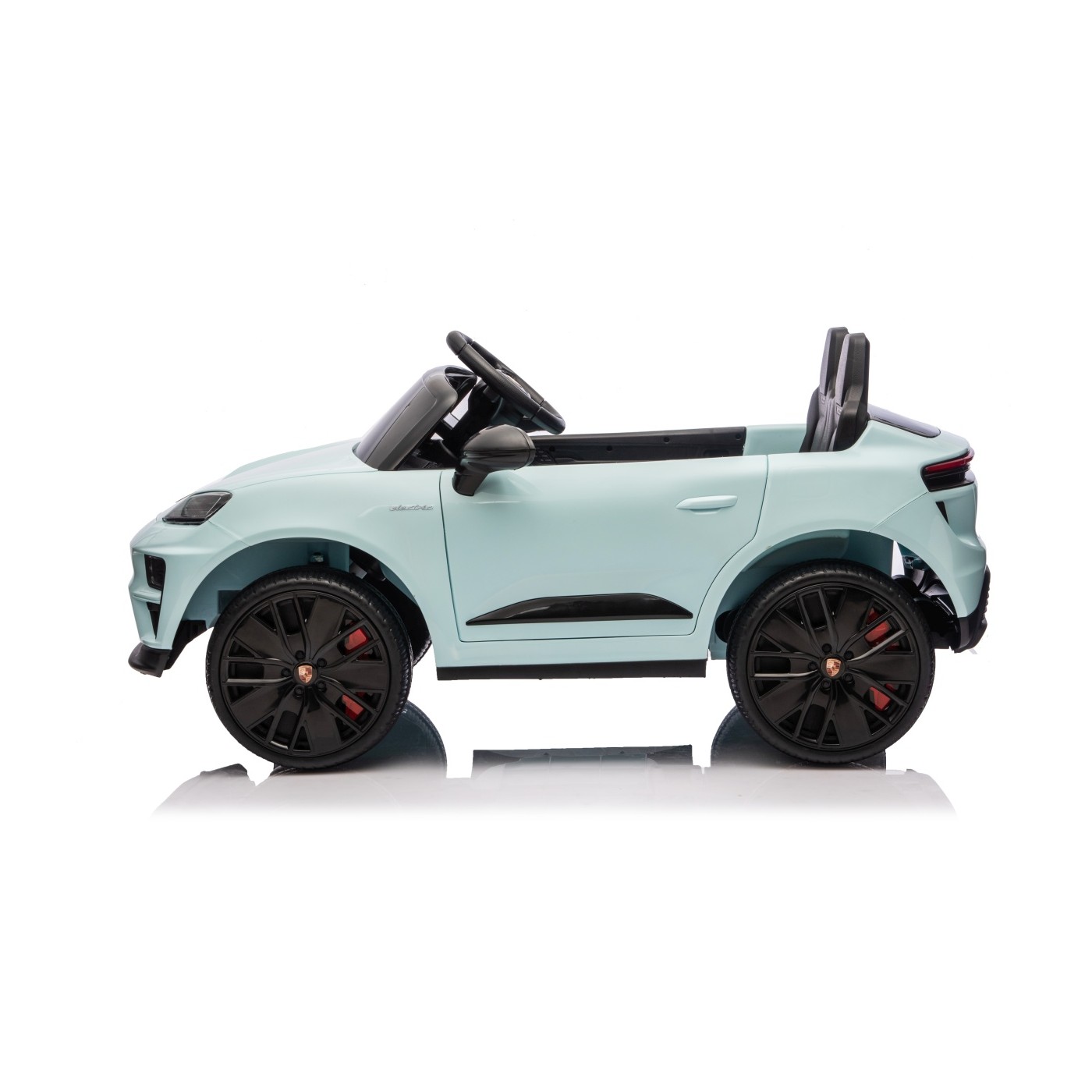 Modré vozidlo Porsche Macan