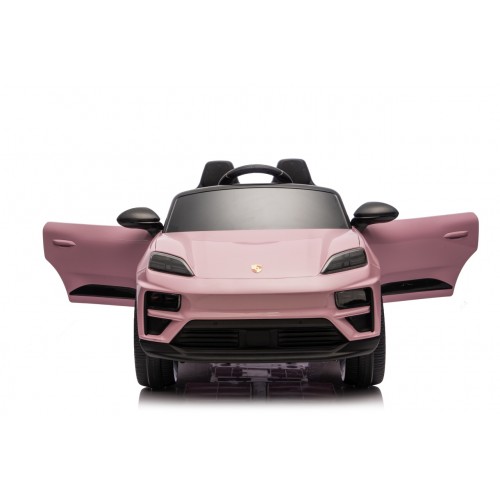Růžové vozidlo Porsche Macan