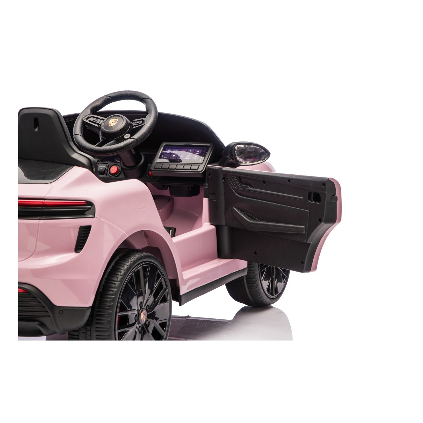 Růžové vozidlo Porsche Macan
