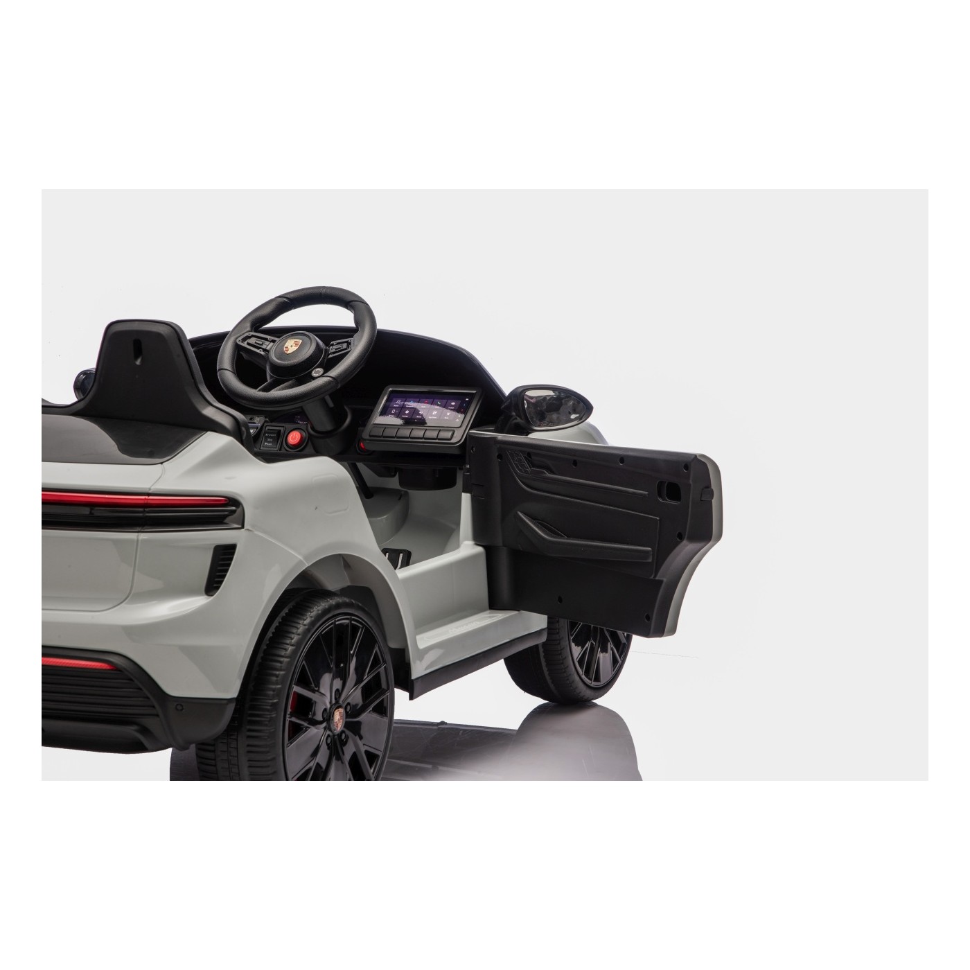 Vozidlo Porsche Macan šedá