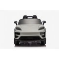 Vozidlo Porsche Macan šedá