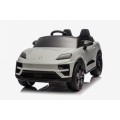 Vozidlo Porsche Macan šedá