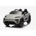 Vozidlo Porsche Macan šedá