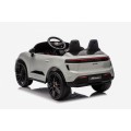 Vozidlo Porsche Macan šedá