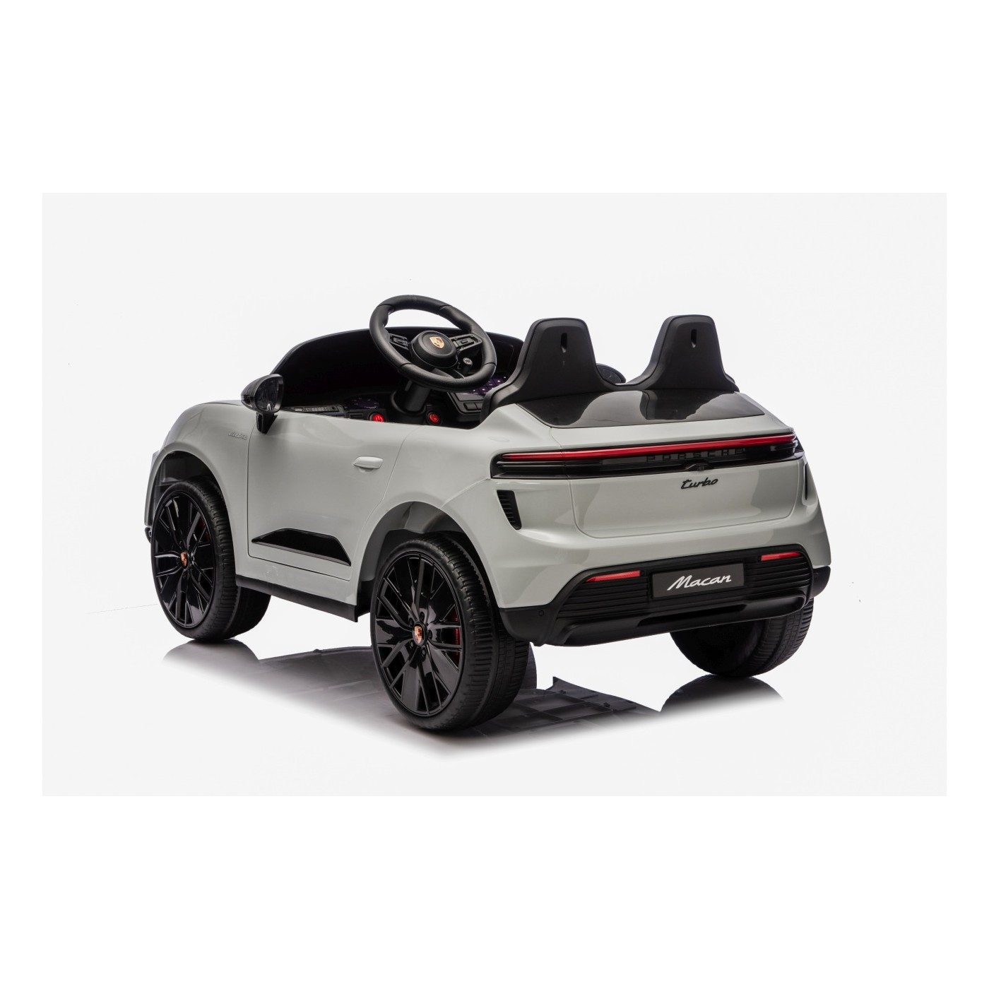 Vozidlo Porsche Macan šedá