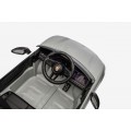 Vozidlo Porsche Macan šedá