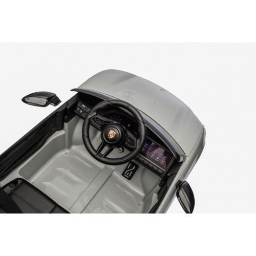 Vozidlo Porsche Macan šedá