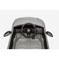 Vozidlo Porsche Macan šedá