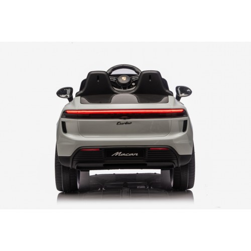Vozidlo Porsche Macan šedá