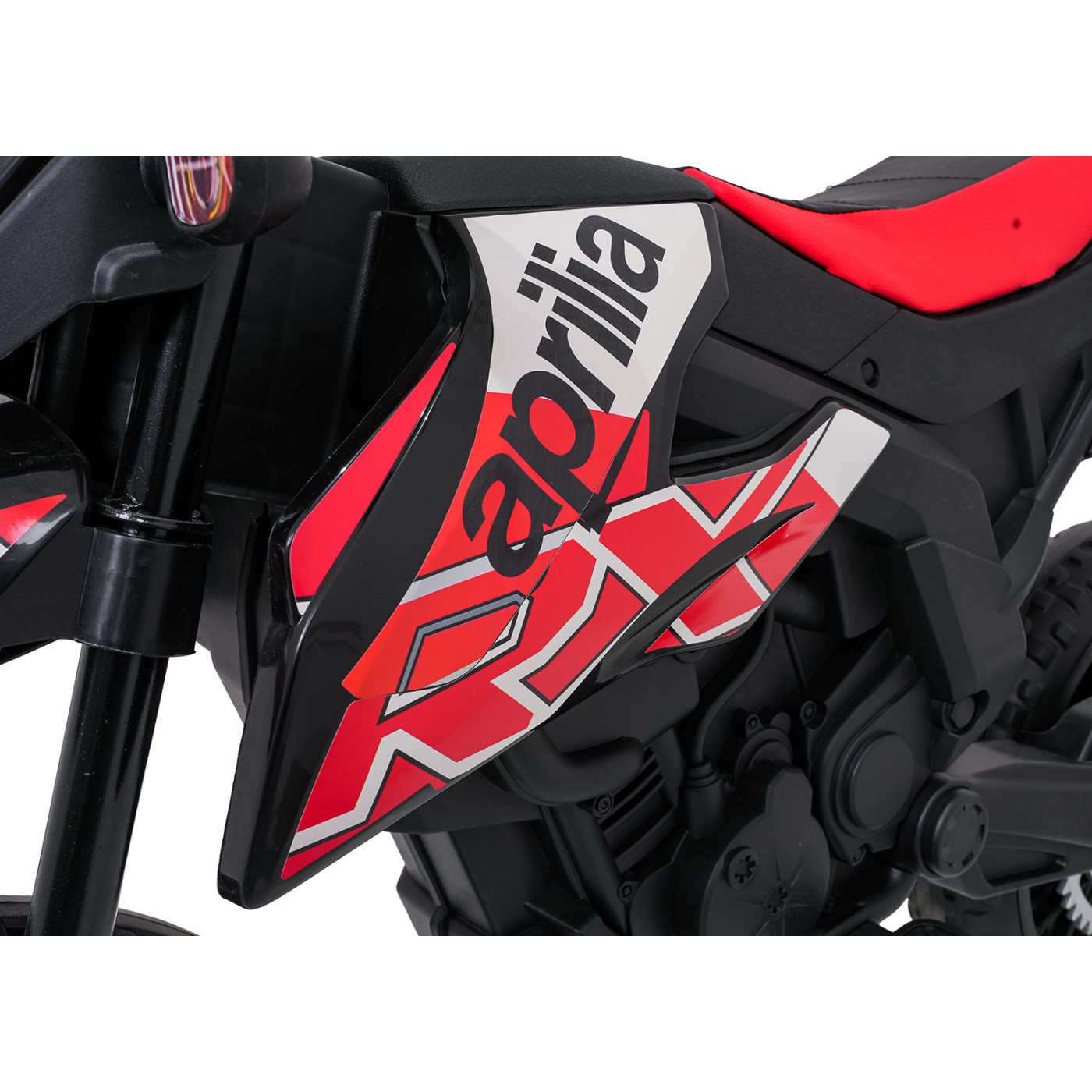 Motor vozidla Aprilia RX Červená