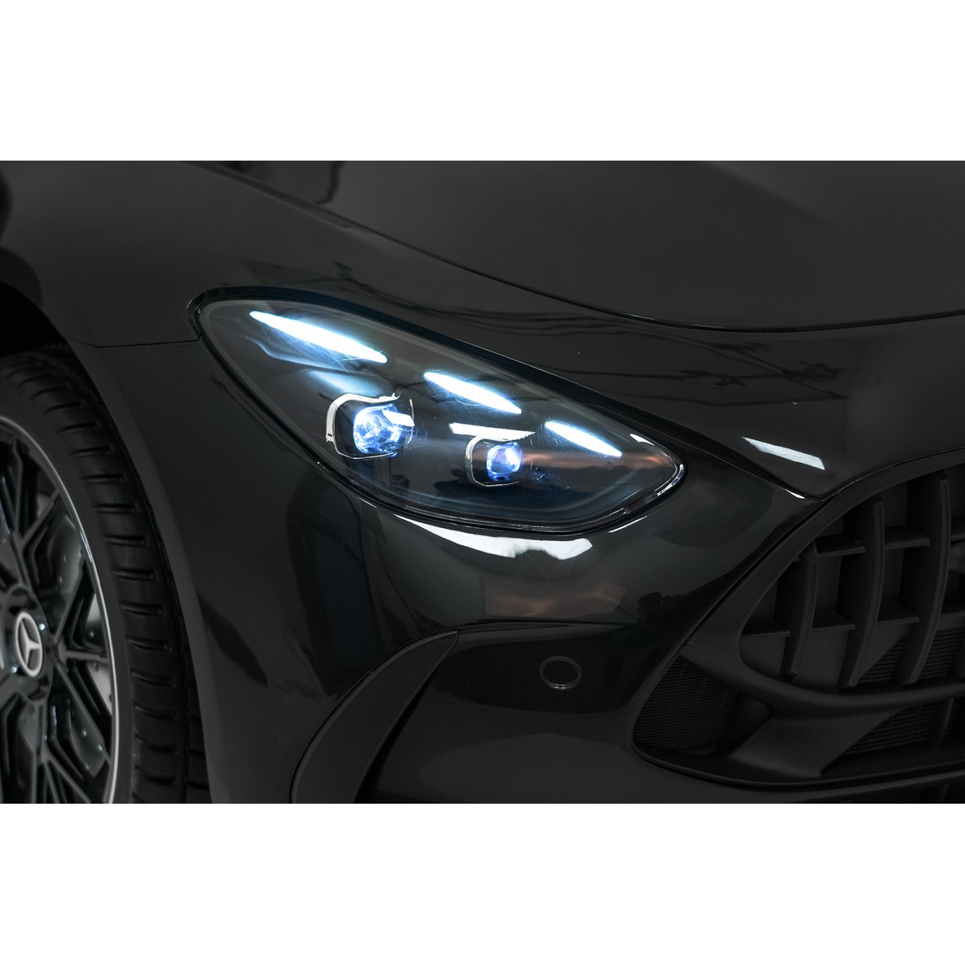 Vozidlo Mercedes Benz GT63 AMG černé