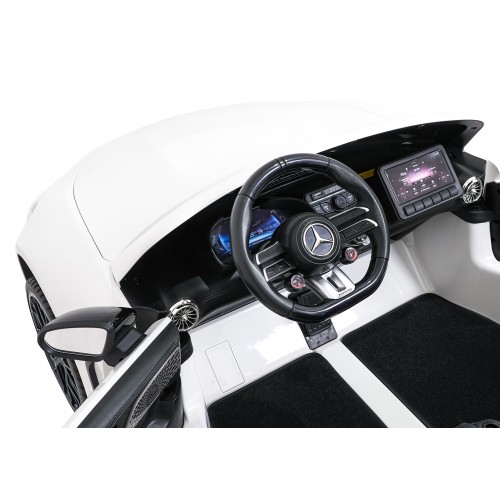 Vozidlo Mercedes Benz GT63 AMG bílá