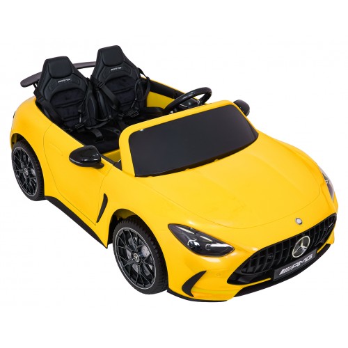 Vozidlo Mercedes Benz GT63 AMG žluté