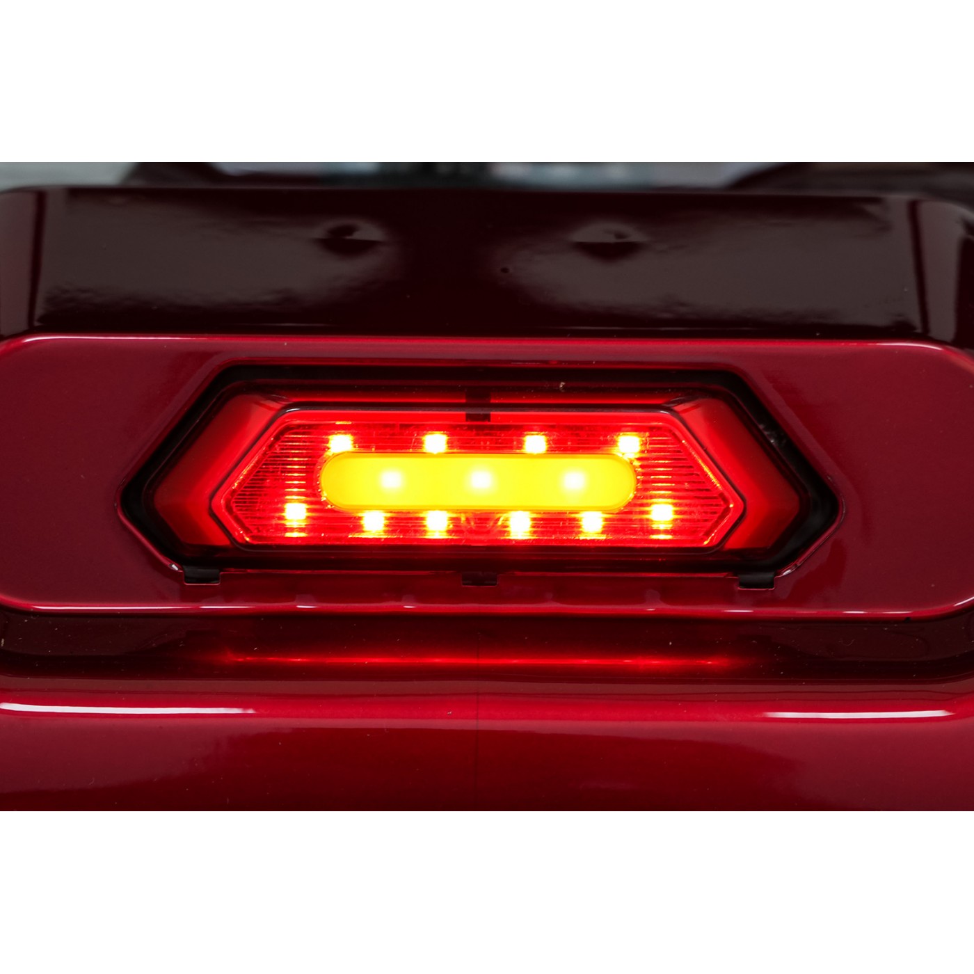 Elektrická koloběžka EasyGo Red pro seniory na čtyřech kolech