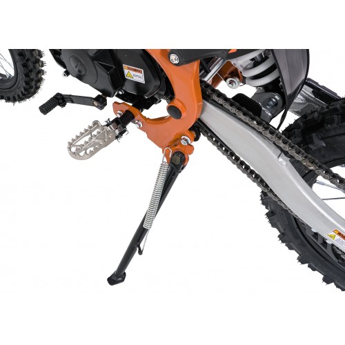 Spalovací motor vozidla ULTRA 66 125cc oranžová