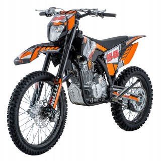 Vozidlo s oranžovým spalovacím motorem TITAN 300cc
